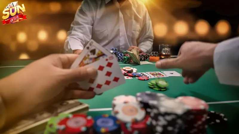 Poker có rất nhiều biến thể chơi game khác nhau